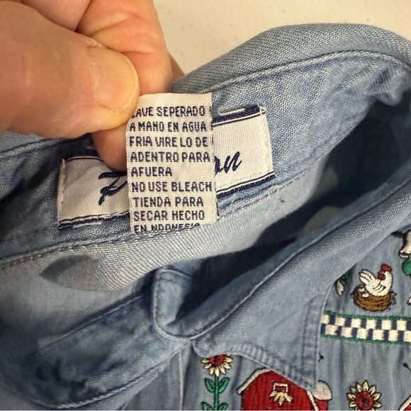 Vintage Passion Denim Shirt Barnyard Embroidery Short Sleeves Women’s Size Large - Picture 9 of 10
